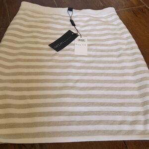Marc Cain White and Gold Mini Pencil Skirt Casual Resort Wear